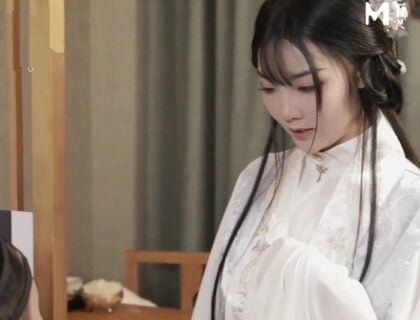 เข้าร่วมสาวน้ำแข็งที่มีเสน่ห์เพื่อเพลิดเพลินกับคืนอันยาวนาน